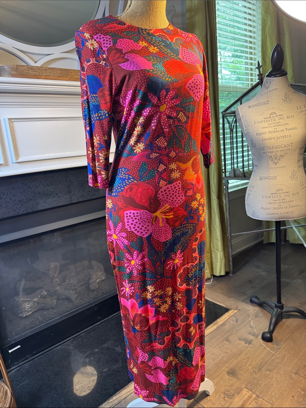 Farm Rio Palmero Bodycon Vibrant Floral Midi Dress in Pink & Red.